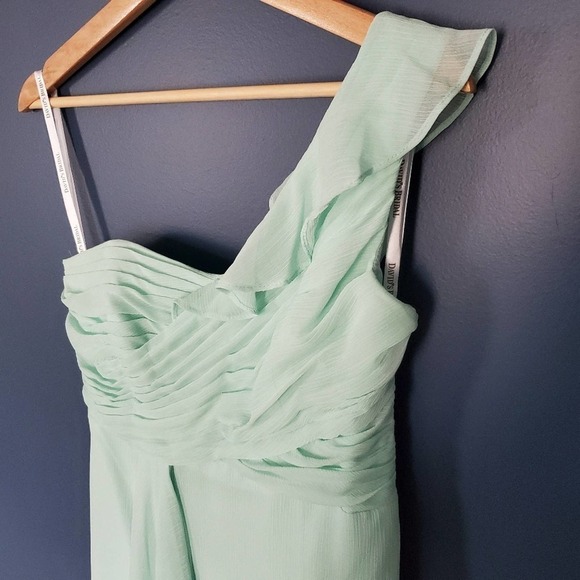 David's Bridal One Shoulder Bridesmaid Dress Sz 6 - Picture 3 of 10